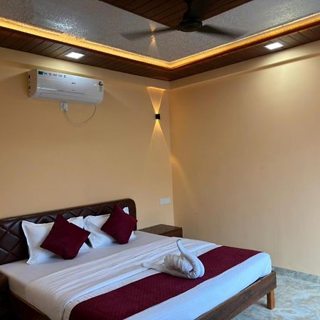 Sahil Beach Resort Alībāg Exterior foto